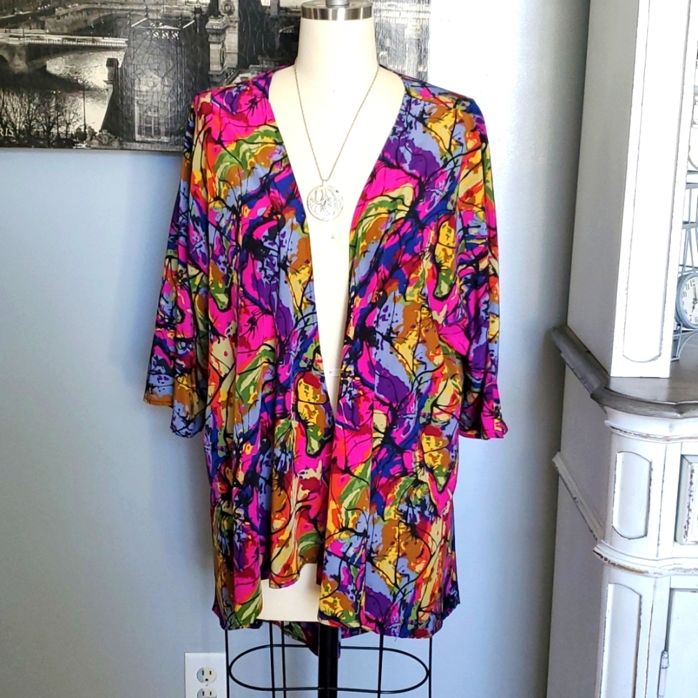Gorgeous Abstract Lularoe Lindsay